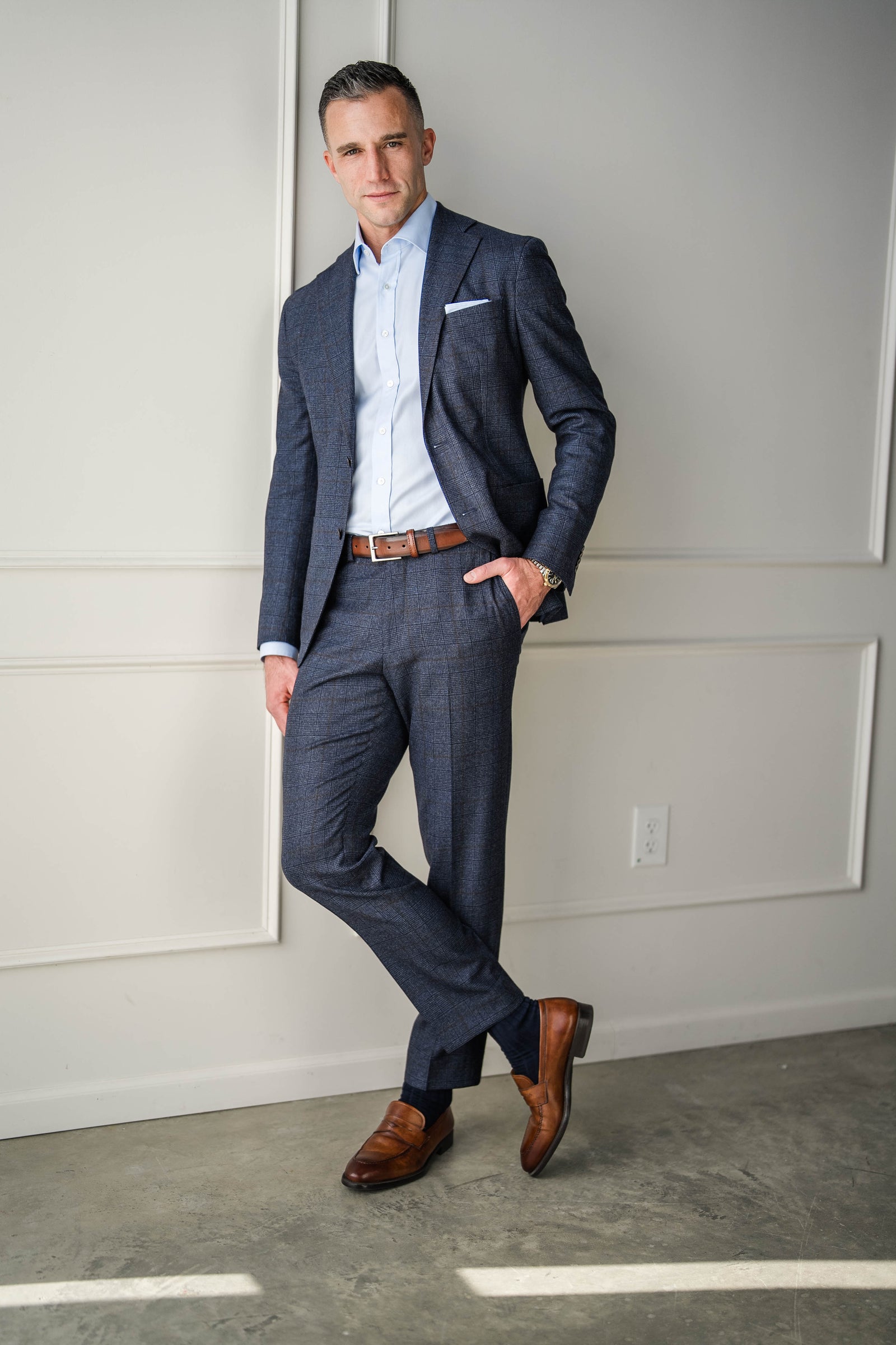 Why Choose Bespoke Suits Over Off-The-Rack Options?